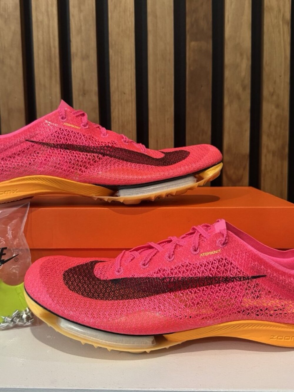 Nike Air Zoom Victory Track Spikes Pink CD4385-600 Womens Size 9 / Mens Size 7.5